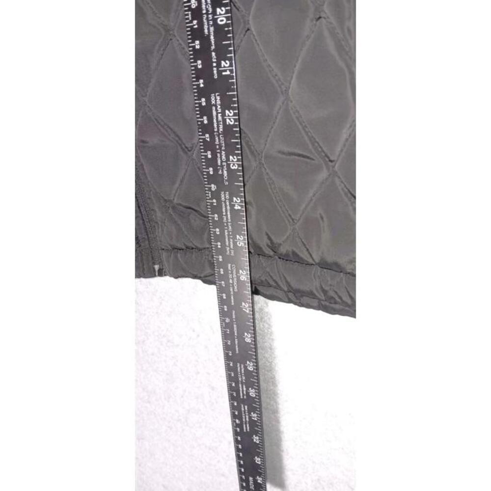 Tahari Quilt Lined Zip Up Vest Womens Size Large Black With Pockets Holiday Cold - Picture 9 of 13